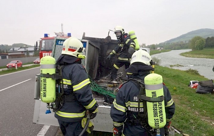 Fahrzeugbrand B20