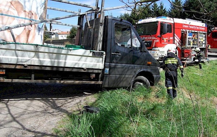 Kleintransporter-Bergung Am Berg