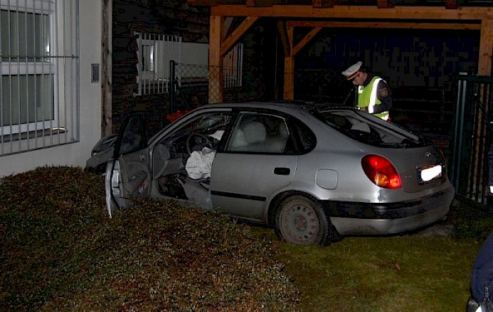 Verkehrsunfall bei Polizeiinspektion Wilhelmsburg