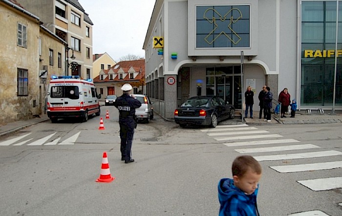 PKW-Bergung Hauptplatz