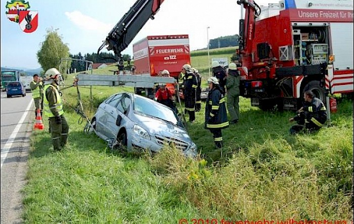 Einsatz: PKW-Bergung B20 Höhe Union Sportplatz