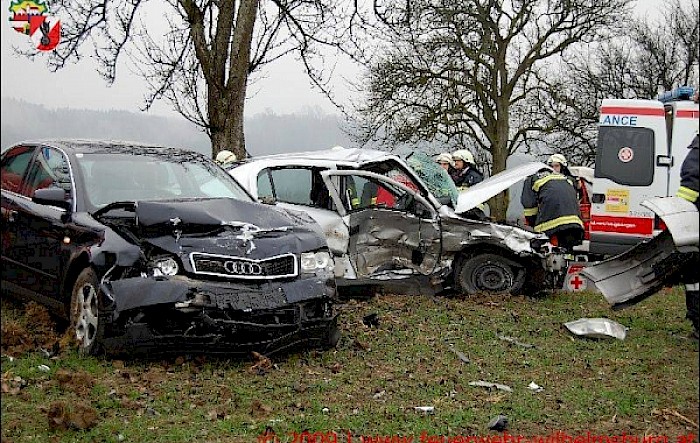 Neuerlich Verkehrsunfall auf der L5185