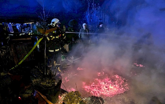 Brand eines Holzstoßes