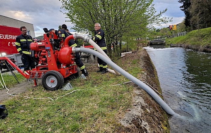 Schmutzwasserpumpe und SPA 200